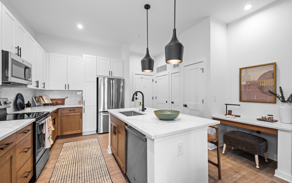 A4 - 1 bedroom floorplan layout with 1 bathroom and 743 - 818 square feet (Floor 5, 3D)